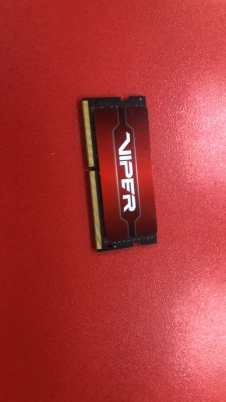 Оперативная память 16 GB DDR4 Samsung M393A8G40MB2-CVF
