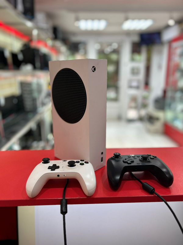 Игровая приставка Xbox Series S