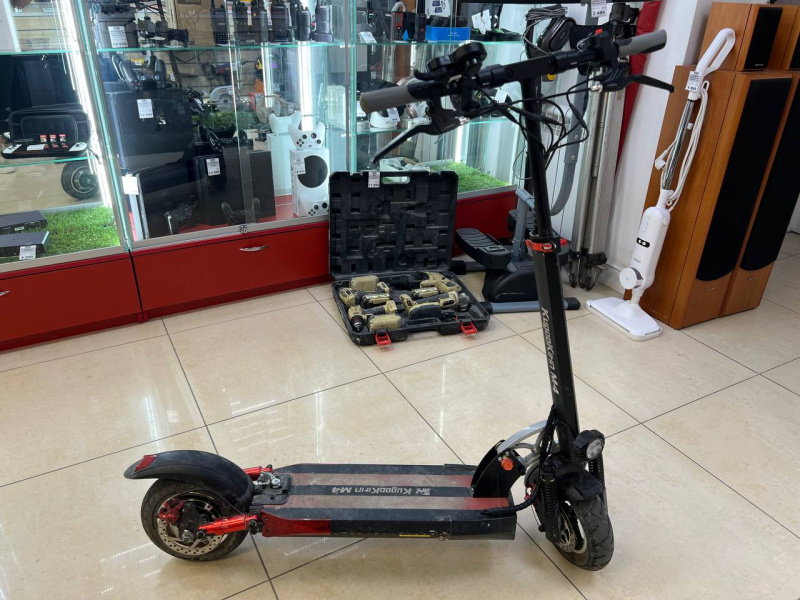 Самокат Kugoo Kirin M4