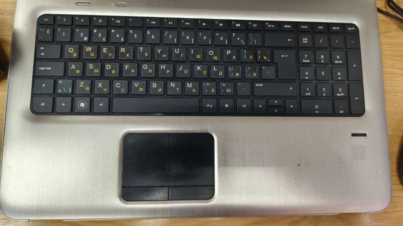 Ноутбук HP i5-2420m