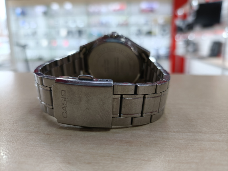 Часы наручные Casio 2719