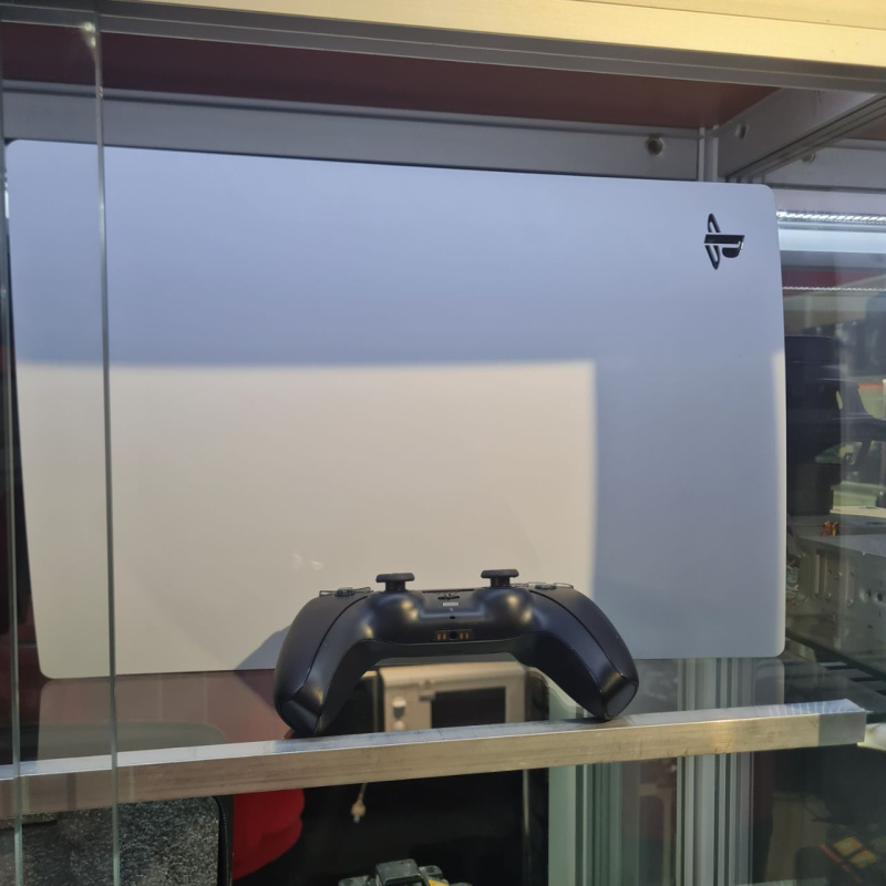 Игровая приставка Sony PS5 с дисководом