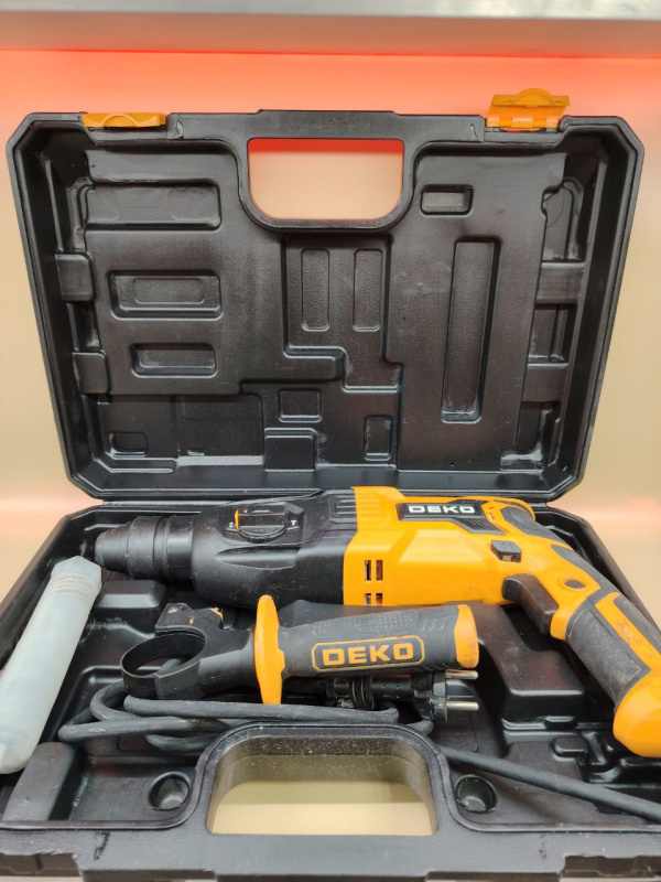 Перфоратор Deko zkh1000w