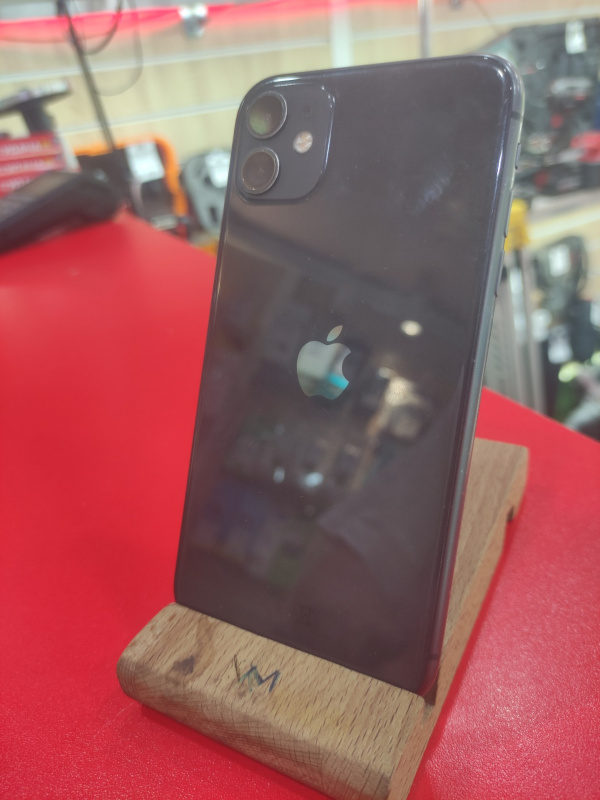 Мобильный телефон Apple iPhone 11