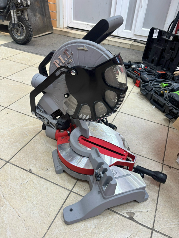 Торцовочная пила P.I.T. PCM-255C
