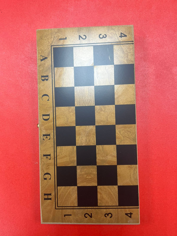 Настрольная игра Шахматы 3 в 1 .