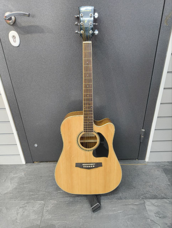 Акустическая гитара Ibanez Acoustic