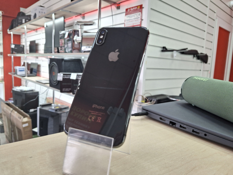 Мобильный телефон Apple iPhone X