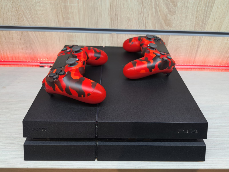 Игровая приставка Sony Playstation 4 FAT