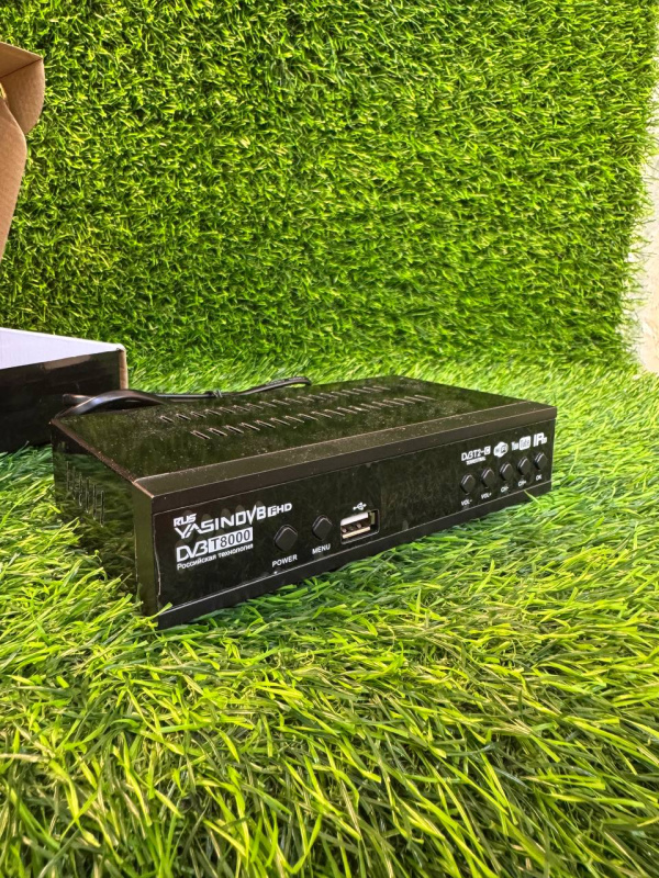 Цифровaя тв-приставка  Yasin DV3T8000