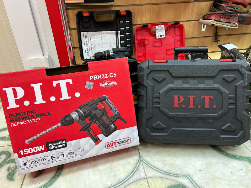 Перфоратор P.I.T. PBH32-C5