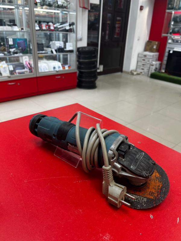 Болгарка Makita Не указана