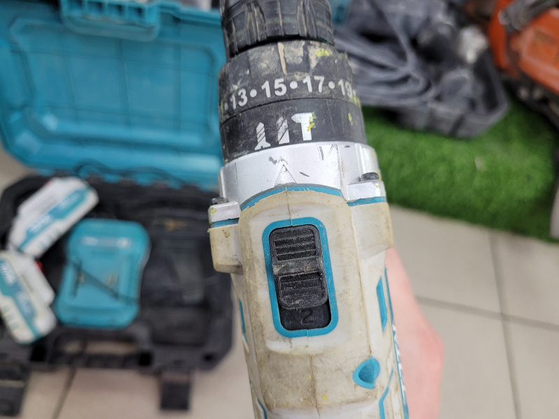 Шуруповерт Total TIDLI20608