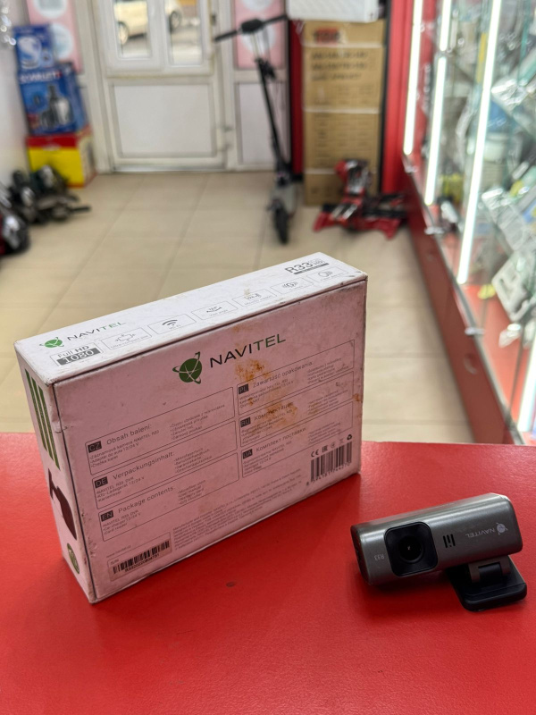 Видеорегистратор . Navitel r33