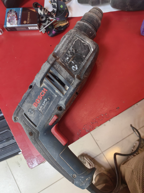 Перфоратор Bosch 2-20