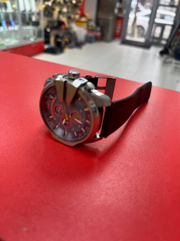 Часы наручные Diesel DZ4281