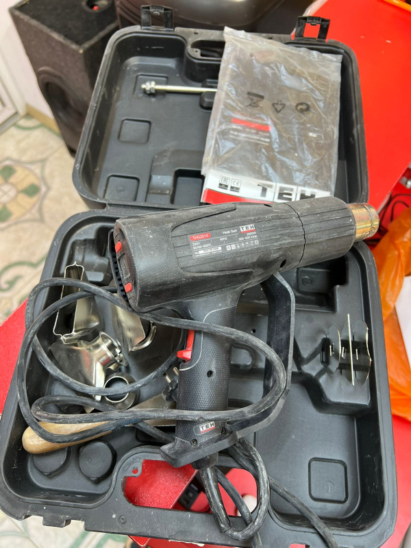 Строительный фен TEH THG2010