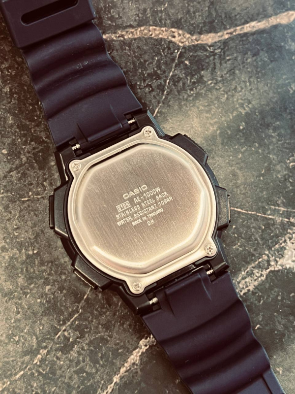 Часы наручные Casio AE-1000W