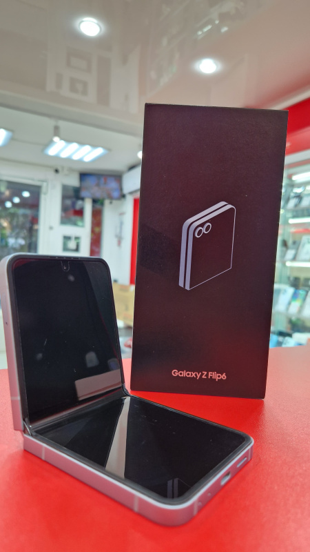 Мобильный телефон Samsung Galaxy Z Flip6
