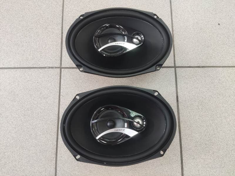 Авто аксессуар Динамики Hertz DCX 690.3