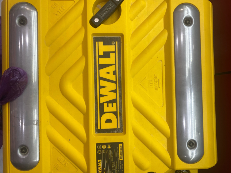 Рейсмусовый станок Dewalt dw735