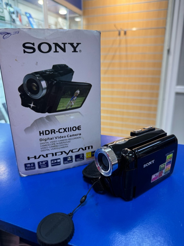 Видеокамера Sony  hdr cx110e