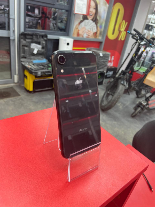 Мобильный телефон Apple iPhone XR