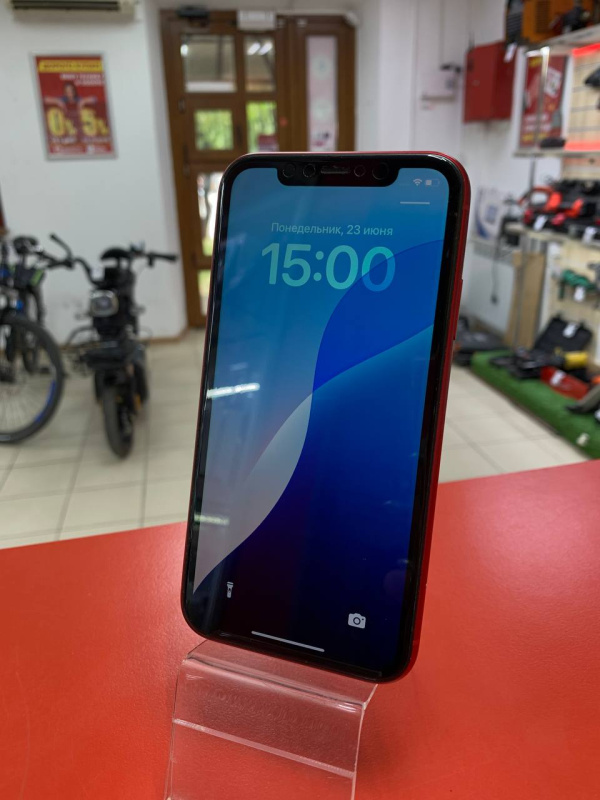 Мобильный телефон Apple iPhone 11