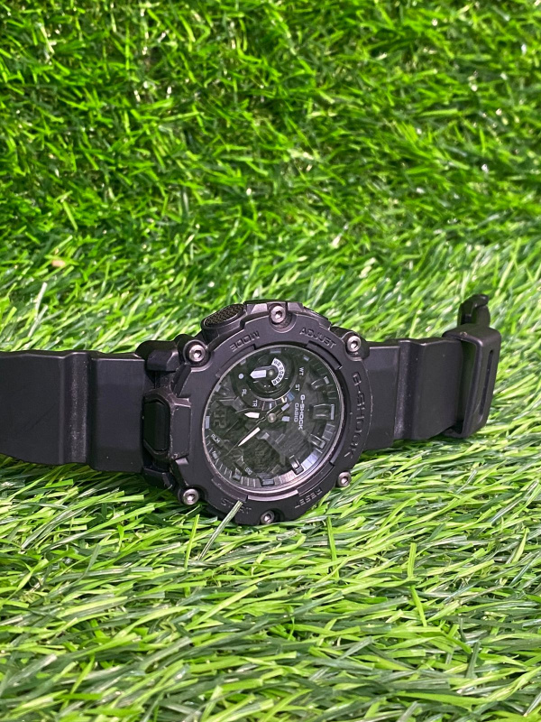 Часы наручные Casio GA-2200BB