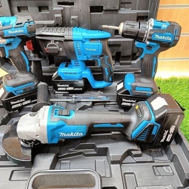 Набор электроинструмента Makita 4 в 1