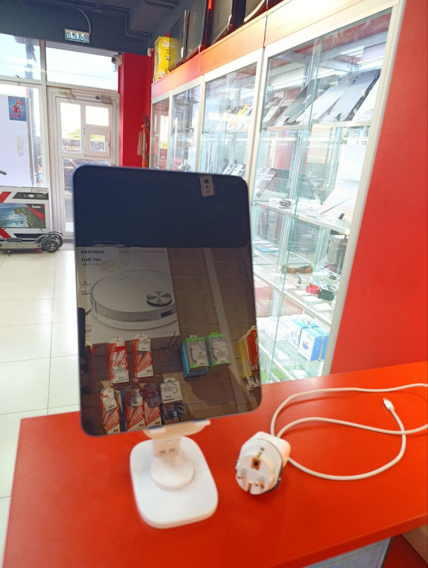 Планшет Apple iPad (10-го поколения) (2022)