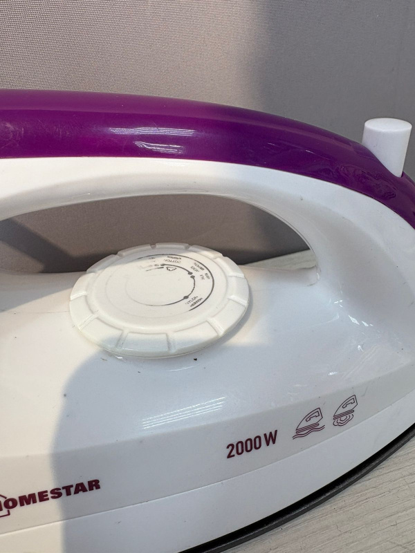 Утюг Homestar HS-4001