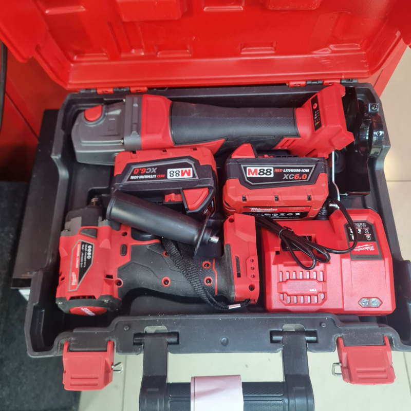 Набор электроинструмента Milwaukee Китай