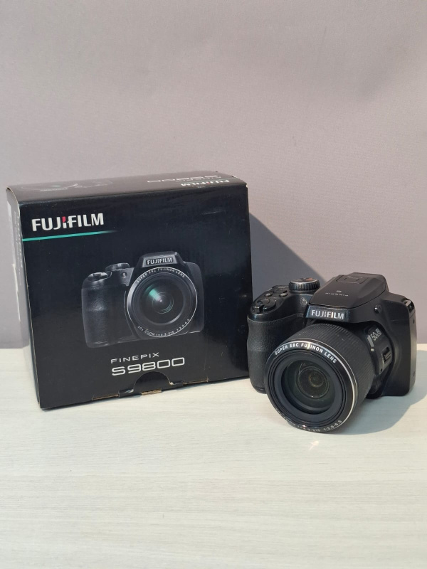 Фотоаппарат Fujifilm Finepix S9800