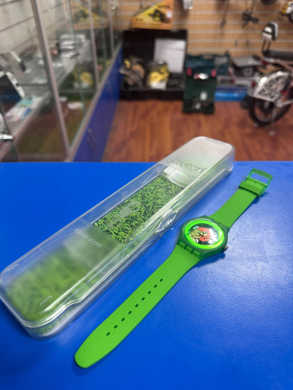 Часы наручные Swatch V8