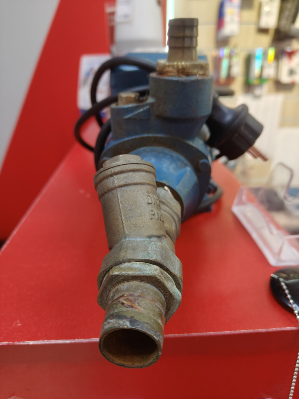 поверхностный вихревой  насос UNIPUMP QB60P