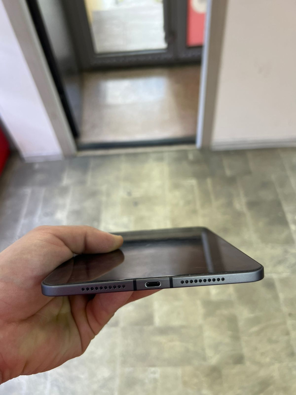 Планшет Apple iPad mini (6-го поколения) (2021)