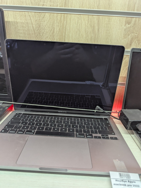 Ноутбук Apple macbook pro 2022 m2