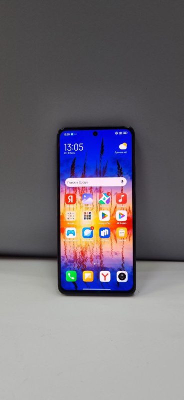 Мобильный телефон Xiaomi Redmi Note 13
