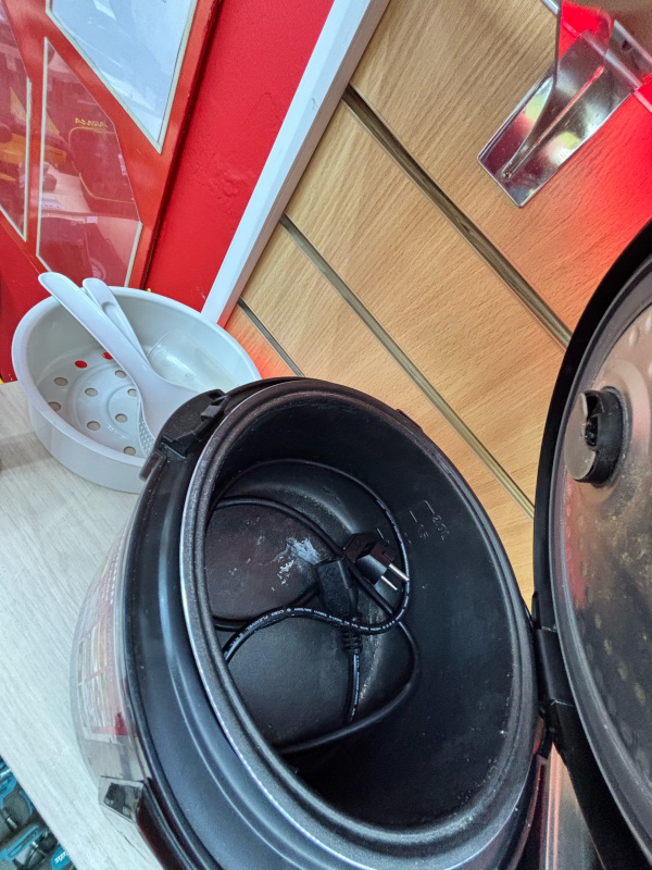 Мультиварка Redmond rmd