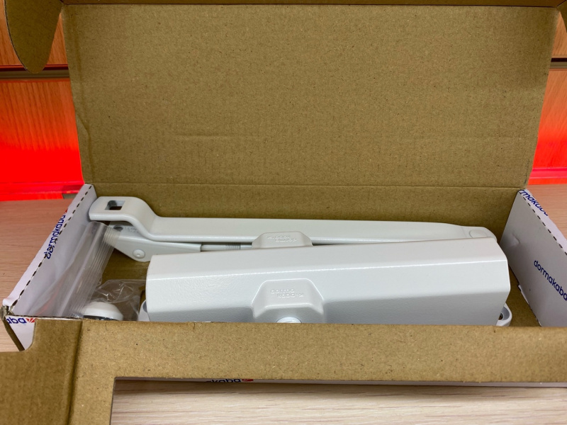 Климатическое оборудование доводчики  --