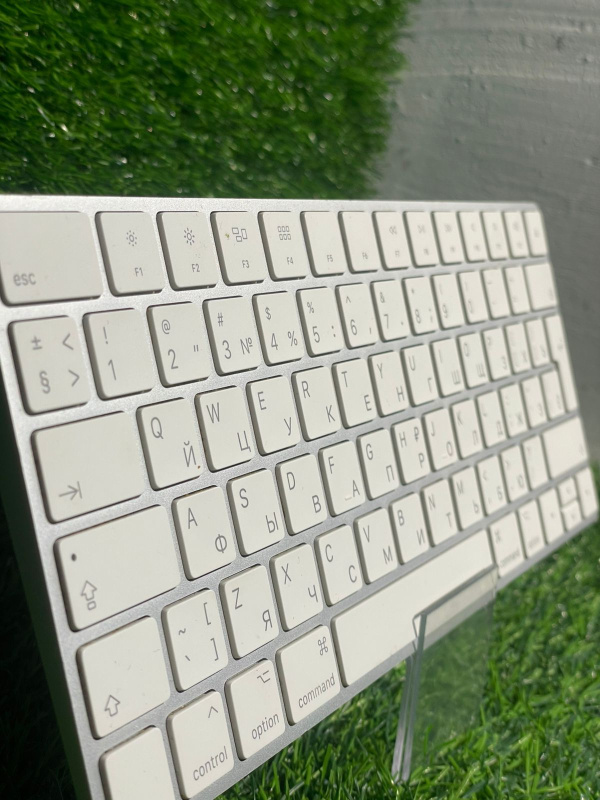 Клавиатура Apple A1644