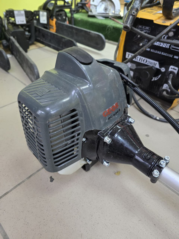 Бензотриммер GEOS bc330