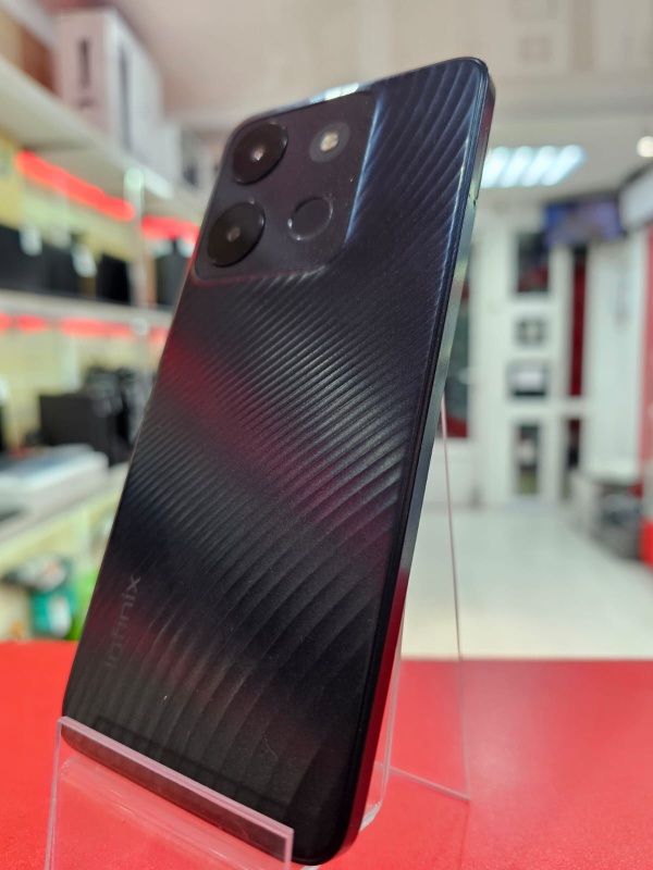 Мобильный телефон Infinix Smart 7