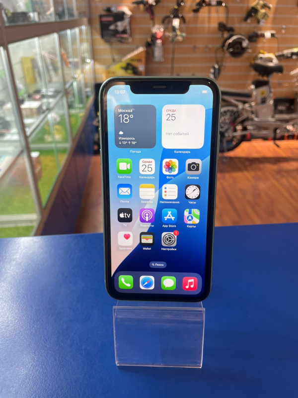 Мобильный телефон Apple iPhone 11