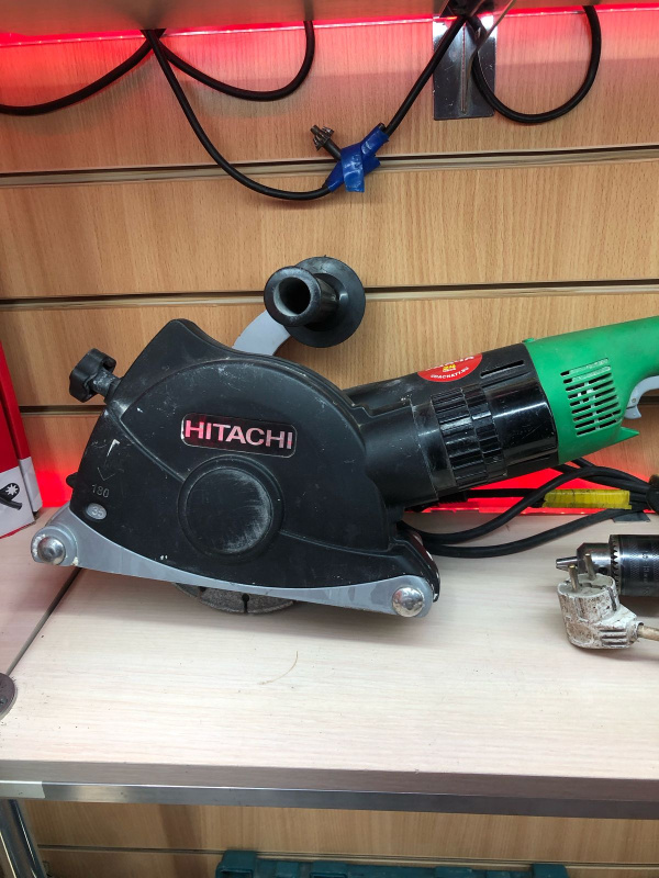 Штроборез Hitachi cm7mru