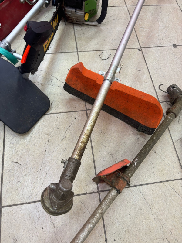 Бензотриммер Sturm! BT152