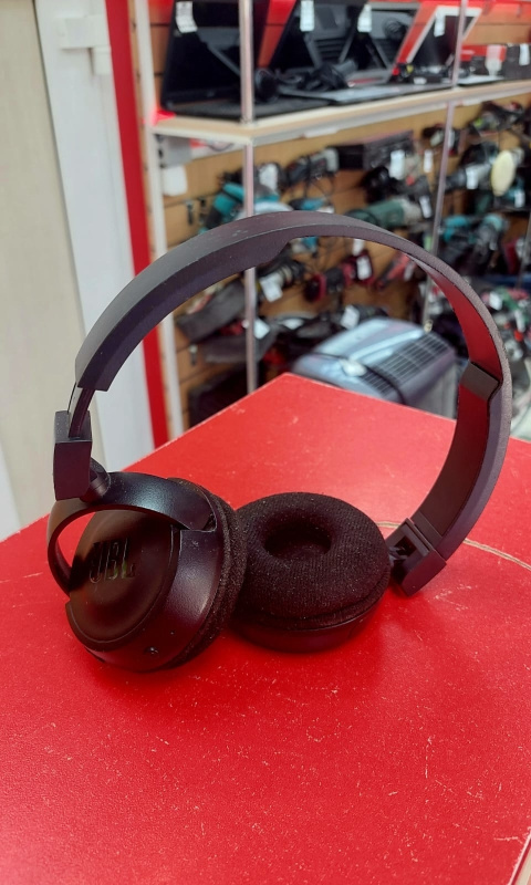 Наушники JBL