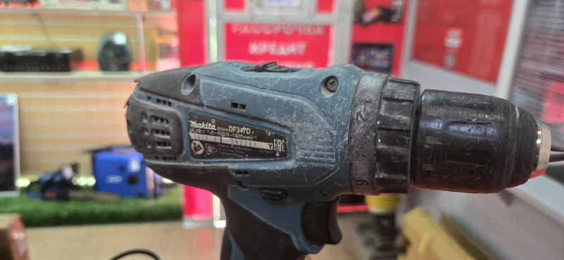 Шуруповерт Makita DF347DZ