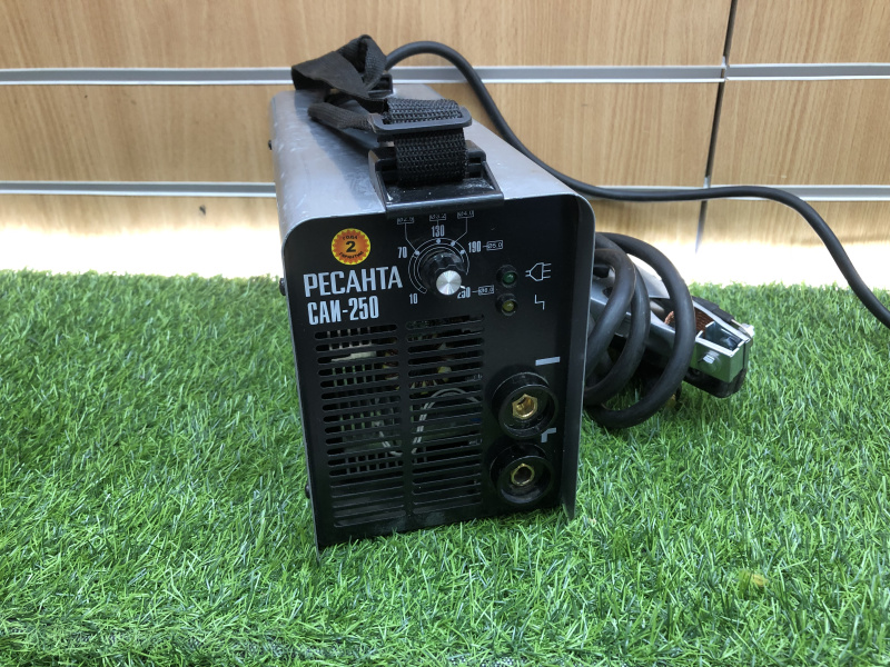 Инвертор TIG Ресанта САИ-250
